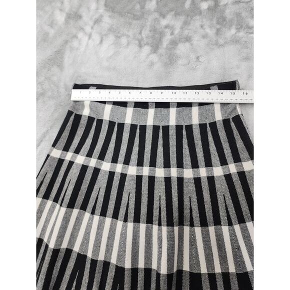 Sioni High Waist Pull On Skirt Size L Black Gray Stretch Office Career Preppy - Picture 8 of 10